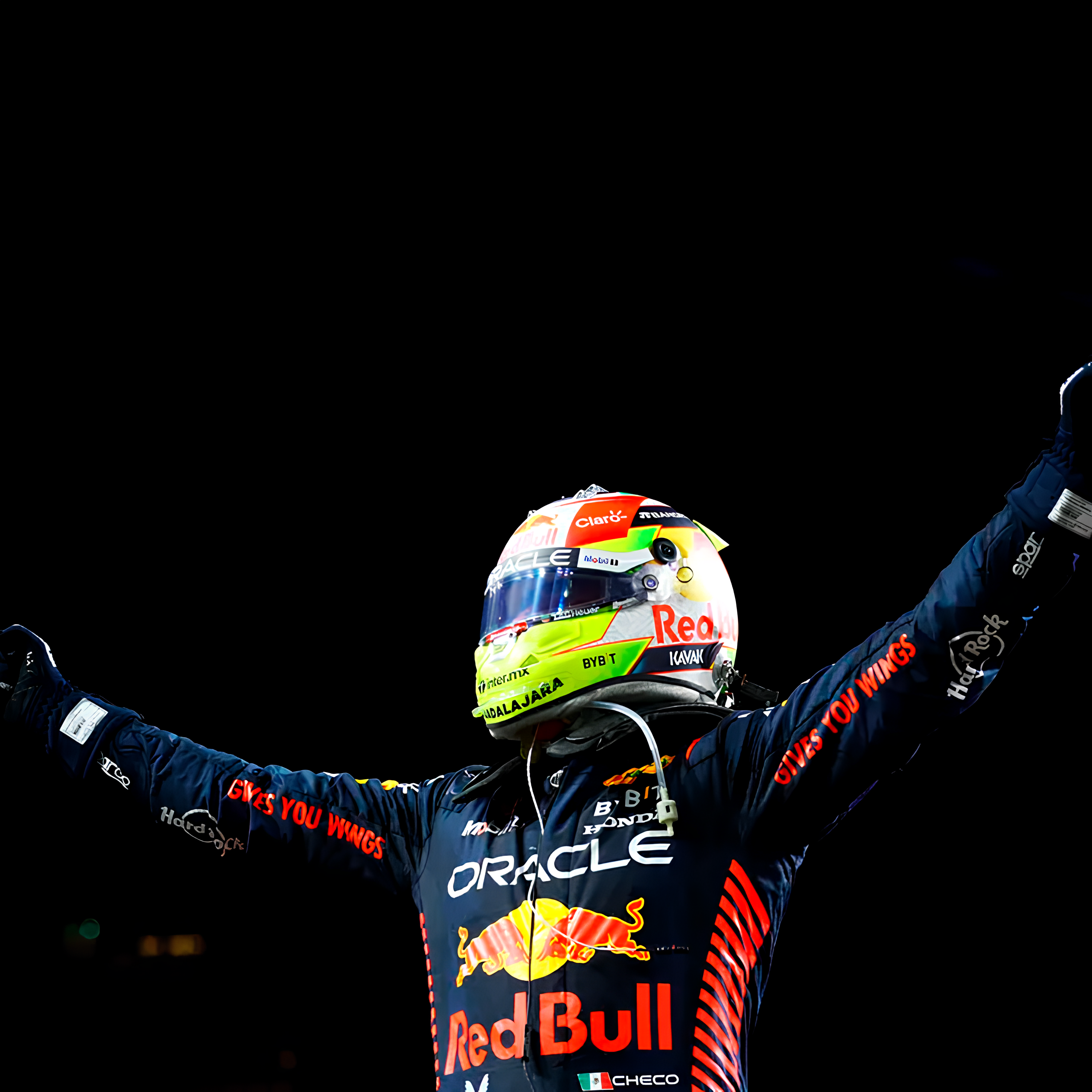 (LANÇAMENTO) Miniatura Fórmula 1 Red Bull Racing RB19 #11 Sergio Pérez 1:24 + Piloto (Campeão Construtores))